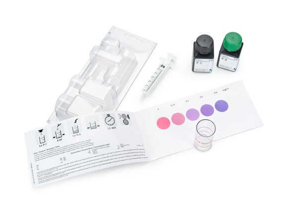 Merck 114660 0001 iron Test_in Freshwater And Seawater 0.05 - 0.1 - 0.2 - 0.4 - 0.6 - 0.8 - 1.0 Mg/L 50 Tests Aquamerck (50 Test, 1 Kutu).